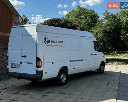 Белый Мерседес Sprinter, объемом двигателя 2.2 л и пробегом 533 тыс. км за 10499 $, фото 1 на Automoto.ua