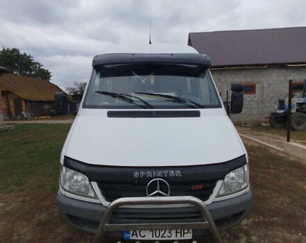 Белый Мерседес Sprinter, объемом двигателя 2.15 л и пробегом 109 тыс. км за 9400 $, фото 1 на Automoto.ua