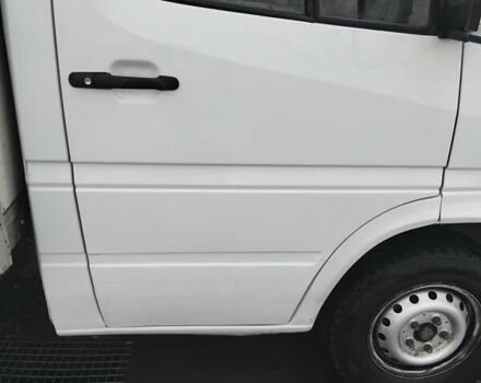 Белый Мерседес Sprinter, объемом двигателя 2.7 л и пробегом 790 тыс. км за 11300 $, фото 10 на Automoto.ua