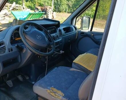 Белый Мерседес Sprinter, объемом двигателя 2.15 л и пробегом 550 тыс. км за 5800 $, фото 1 на Automoto.ua
