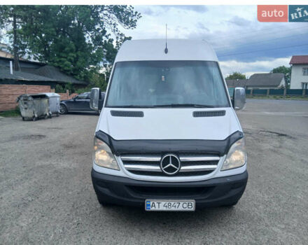 Белый Мерседес Sprinter, объемом двигателя 2.15 л и пробегом 712 тыс. км за 8900 $, фото 6 на Automoto.ua