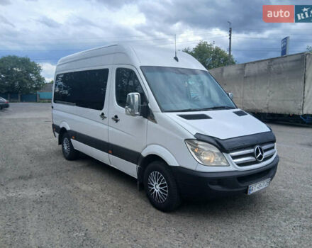 Белый Мерседес Sprinter, объемом двигателя 2.15 л и пробегом 712 тыс. км за 8900 $, фото 5 на Automoto.ua