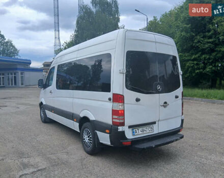 Белый Мерседес Sprinter, объемом двигателя 2.15 л и пробегом 712 тыс. км за 8900 $, фото 3 на Automoto.ua