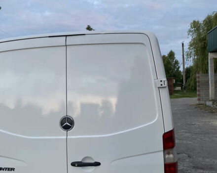 Белый Мерседес Sprinter, объемом двигателя 2.1 л и пробегом 480 тыс. км за 9600 $, фото 3 на Automoto.ua