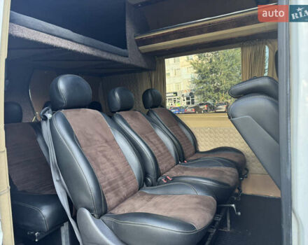 Белый Мерседес Sprinter, объемом двигателя 3 л и пробегом 550 тыс. км за 15500 $, фото 12 на Automoto.ua
