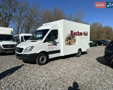 Белый Мерседес Sprinter, объемом двигателя 2.2 л и пробегом 173 тыс. км за 25999 $, фото 4 на Automoto.ua