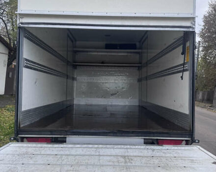 Белый Мерседес Sprinter, объемом двигателя 0 л и пробегом 500 тыс. км за 17700 $, фото 2 на Automoto.ua