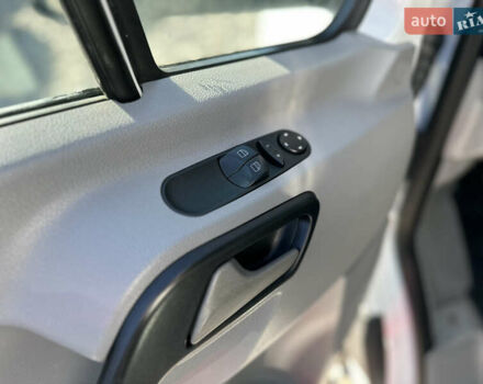 Белый Мерседес Sprinter, объемом двигателя 2.2 л и пробегом 173 тыс. км за 25999 $, фото 14 на Automoto.ua