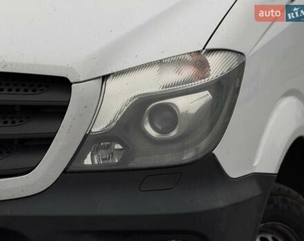 Білий Мерседес Sprinter, об'ємом двигуна 2.99 л та пробігом 429 тис. км за 30000 $, фото 5 на Automoto.ua