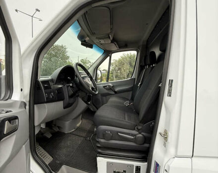 Білий Мерседес Sprinter, об'ємом двигуна 2.1 л та пробігом 335 тис. км за 28000 $, фото 2 на Automoto.ua