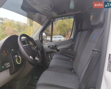 Белый Мерседес Sprinter, объемом двигателя 2.14 л и пробегом 427 тыс. км за 19000 $, фото 10 на Automoto.ua