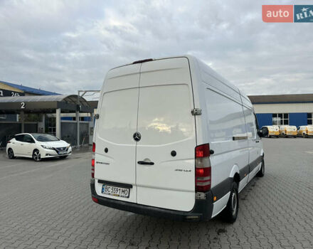 Белый Мерседес Sprinter, объемом двигателя 2.14 л и пробегом 468 тыс. км за 14850 $, фото 4 на Automoto.ua