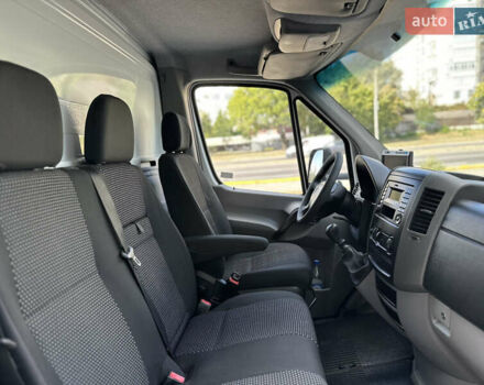Белый Мерседес Sprinter, объемом двигателя 2.14 л и пробегом 348 тыс. км за 22500 $, фото 59 на Automoto.ua