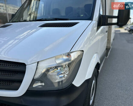 Белый Мерседес Sprinter, объемом двигателя 2.14 л и пробегом 348 тыс. км за 22500 $, фото 17 на Automoto.ua