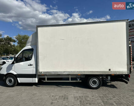 Белый Мерседес Sprinter, объемом двигателя 2.14 л и пробегом 348 тыс. км за 22500 $, фото 4 на Automoto.ua