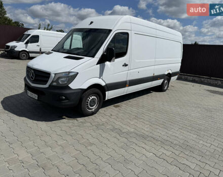Белый Мерседес Sprinter, объемом двигателя 2.14 л и пробегом 380 тыс. км за 17499 $, фото 1 на Automoto.ua