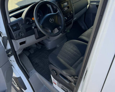 Белый Мерседес Sprinter, объемом двигателя 2.2 л и пробегом 382 тыс. км за 17499 $, фото 14 на Automoto.ua