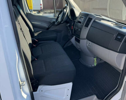 Белый Мерседес Sprinter, объемом двигателя 2.2 л и пробегом 382 тыс. км за 17499 $, фото 10 на Automoto.ua