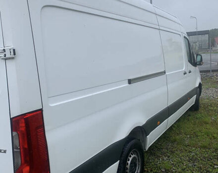 Белый Мерседес Sprinter, объемом двигателя 2 л и пробегом 220 тыс. км за 29500 $, фото 3 на Automoto.ua