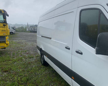 Белый Мерседес Sprinter, объемом двигателя 2 л и пробегом 220 тыс. км за 29500 $, фото 2 на Automoto.ua