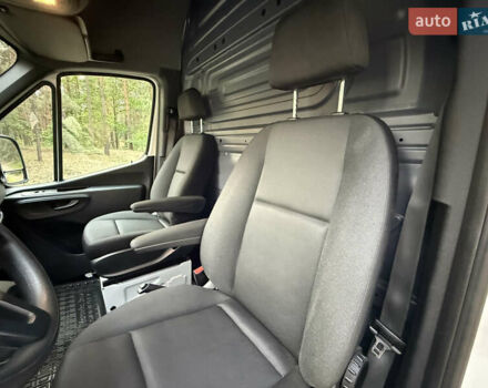 Белый Мерседес Sprinter, объемом двигателя 2.2 л и пробегом 138 тыс. км за 25800 $, фото 40 на Automoto.ua