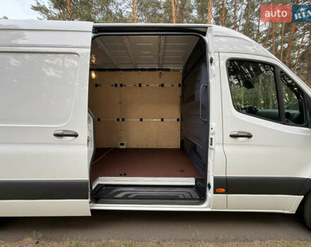Белый Мерседес Sprinter, объемом двигателя 2.2 л и пробегом 138 тыс. км за 25800 $, фото 55 на Automoto.ua
