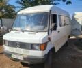 Белый Мерседес Sprinter, объемом двигателя 2.3 л и пробегом 500 тыс. км за 2000 $, фото 2 на Automoto.ua