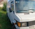 Белый Мерседес Sprinter, объемом двигателя 0 л и пробегом 200 тыс. км за 3500 $, фото 1 на Automoto.ua