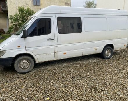 Белый Мерседес Sprinter, объемом двигателя 2.1 л и пробегом 120 тыс. км за 4700 $, фото 1 на Automoto.ua