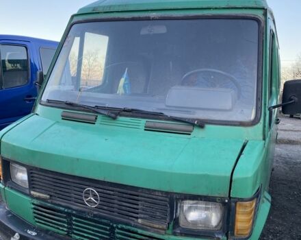 Белый Мерседес Sprinter, объемом двигателя 0 л и пробегом 253 тыс. км за 1400 $, фото 4 на Automoto.ua