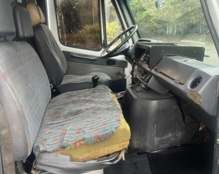 Білий Мерседес Sprinter, об'ємом двигуна 2.3 л та пробігом 111 тис. км за 2300 $, фото 7 на Automoto.ua