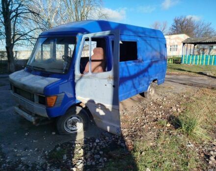 Белый Мерседес Sprinter, объемом двигателя 0 л и пробегом 253 тыс. км за 1400 $, фото 9 на Automoto.ua