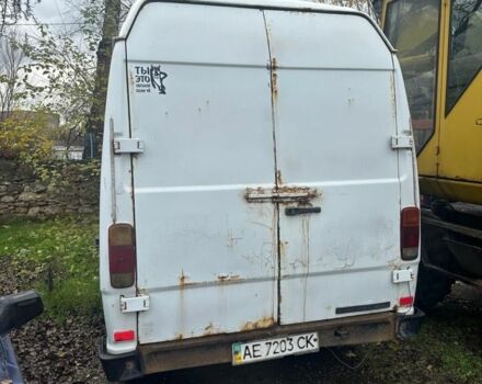 Белый Мерседес Sprinter, объемом двигателя 0 л и пробегом 253 тыс. км за 1400 $, фото 2 на Automoto.ua