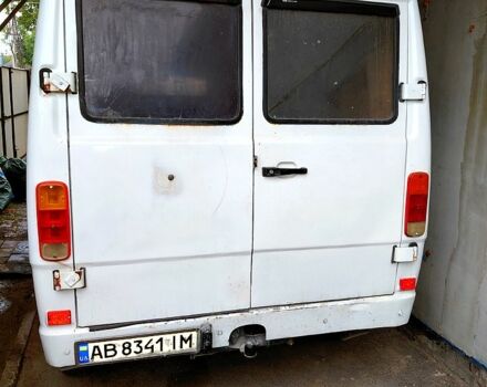 Белый Мерседес Sprinter, объемом двигателя 2.9 л и пробегом 640 тыс. км за 3200 $, фото 2 на Automoto.ua