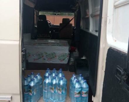 Белый Мерседес Sprinter, объемом двигателя 2.87 л и пробегом 350 тыс. км за 5200 $, фото 2 на Automoto.ua