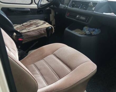 Белый Мерседес Sprinter, объемом двигателя 2.87 л и пробегом 350 тыс. км за 5200 $, фото 3 на Automoto.ua