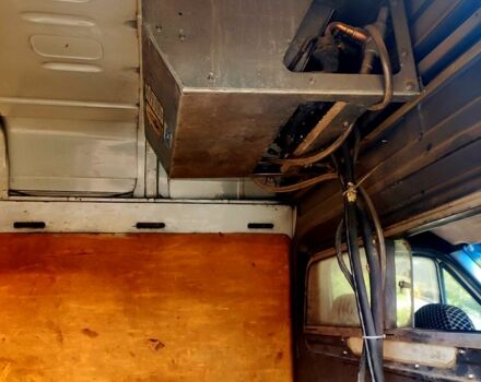 Белый Мерседес Sprinter, объемом двигателя 2.3 л и пробегом 150 тыс. км за 4700 $, фото 6 на Automoto.ua