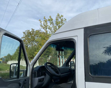 Белый Мерседес Sprinter, объемом двигателя 2.3 л и пробегом 915 тыс. км за 3500 $, фото 9 на Automoto.ua