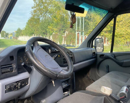 Белый Мерседес Sprinter, объемом двигателя 2.3 л и пробегом 915 тыс. км за 3500 $, фото 12 на Automoto.ua