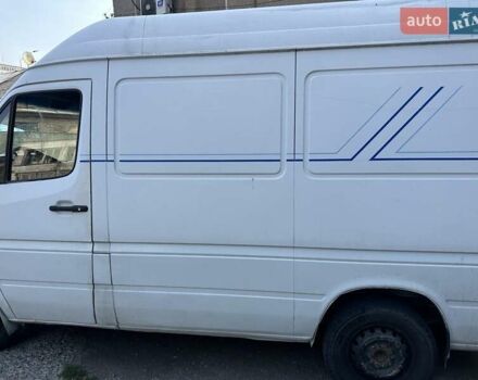 Белый Мерседес Sprinter, объемом двигателя 2.87 л и пробегом 500 тыс. км за 3000 $, фото 1 на Automoto.ua