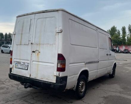 Белый Мерседес Sprinter, объемом двигателя 2.3 л и пробегом 300 тыс. км за 2900 $, фото 2 на Automoto.ua