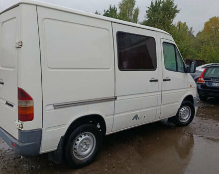 Белый Мерседес Sprinter, объемом двигателя 2.29 л и пробегом 500 тыс. км за 4500 $, фото 1 на Automoto.ua