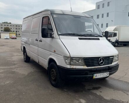 Белый Мерседес Sprinter, объемом двигателя 2.3 л и пробегом 300 тыс. км за 2900 $, фото 1 на Automoto.ua