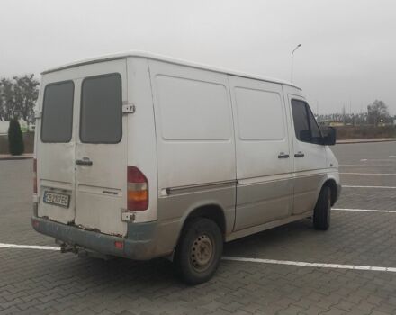 Белый Мерседес Sprinter, объемом двигателя 2.3 л и пробегом 433 тыс. км за 2000 $, фото 4 на Automoto.ua