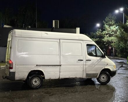 Белый Мерседес Sprinter, объемом двигателя 2.3 л и пробегом 200 тыс. км за 2999 $, фото 7 на Automoto.ua