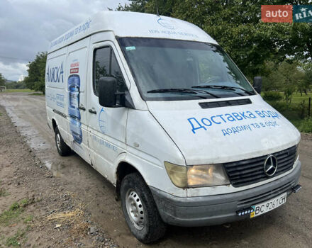 Белый Мерседес Sprinter, объемом двигателя 2.3 л и пробегом 751 тыс. км за 2999 $, фото 2 на Automoto.ua