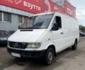 Белый Мерседес Sprinter, объемом двигателя 2.3 л и пробегом 300 тыс. км за 2900 $, фото 1 на Automoto.ua