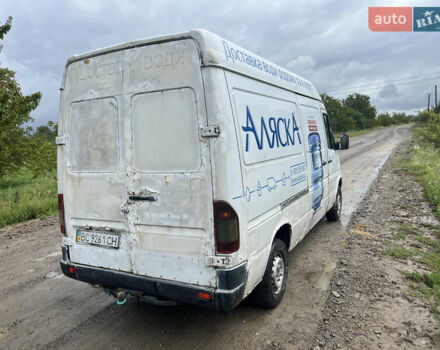 Белый Мерседес Sprinter, объемом двигателя 2.3 л и пробегом 751 тыс. км за 2999 $, фото 4 на Automoto.ua