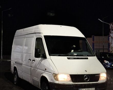 Белый Мерседес Sprinter, объемом двигателя 2.3 л и пробегом 200 тыс. км за 2999 $, фото 2 на Automoto.ua