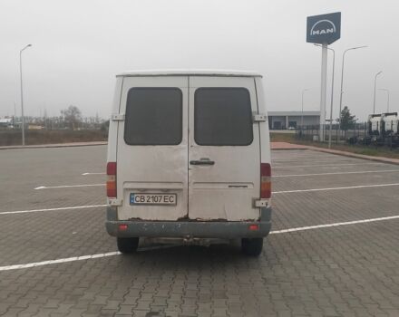 Белый Мерседес Sprinter, объемом двигателя 2.3 л и пробегом 433 тыс. км за 2000 $, фото 1 на Automoto.ua